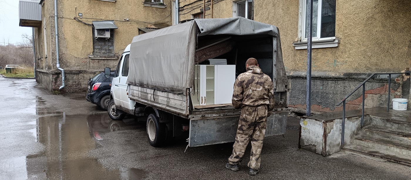 Квартирные перевозки. Погрузка мебели в Газель в Башкортостане